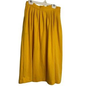 La Bene Vintage Skirt Polyester Yellow Size 7/8 With Pockets!